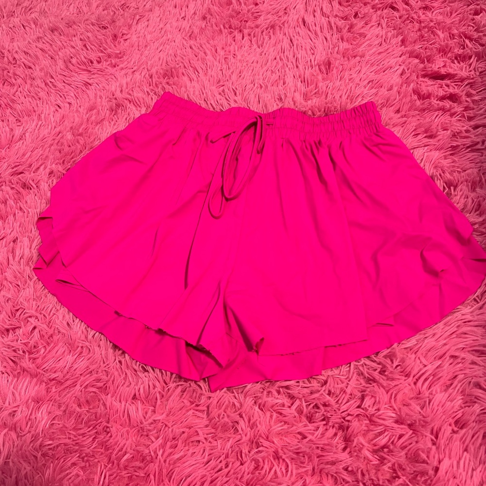 Alter’d State Revival flowy shorts with built in spandex + Pockets